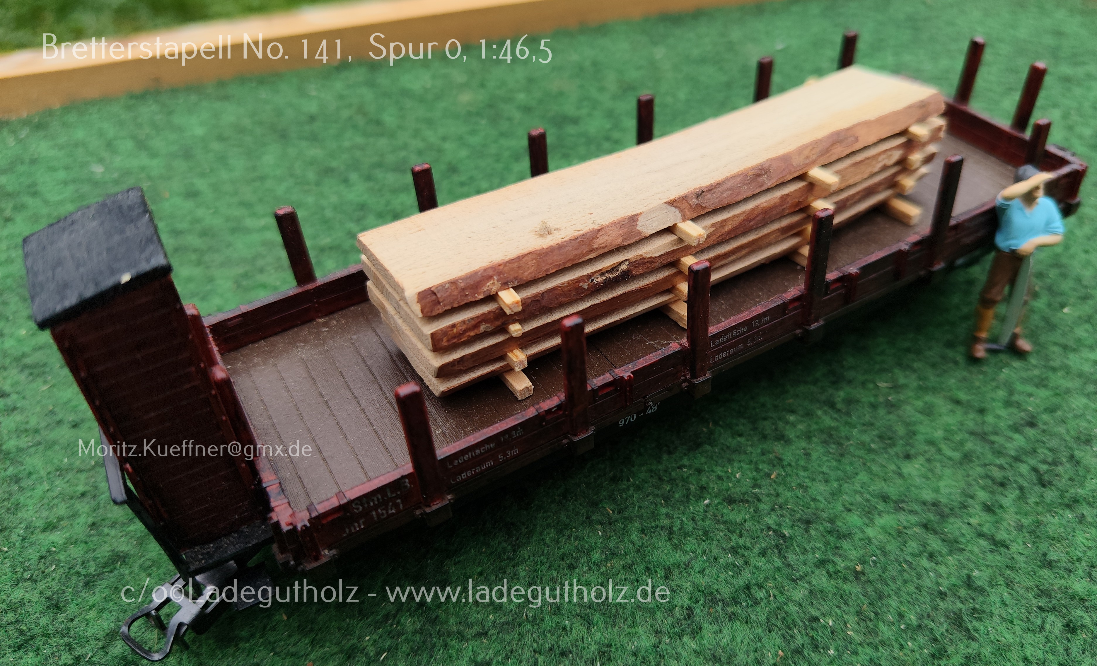 Bretterstapel, Handarbeit, 4 Bretter (141)